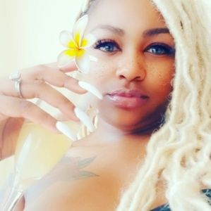 Meet your Posher, Precious